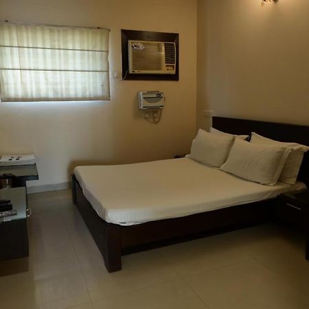 Maharani Regency Hotel Panchkula Exterior photo